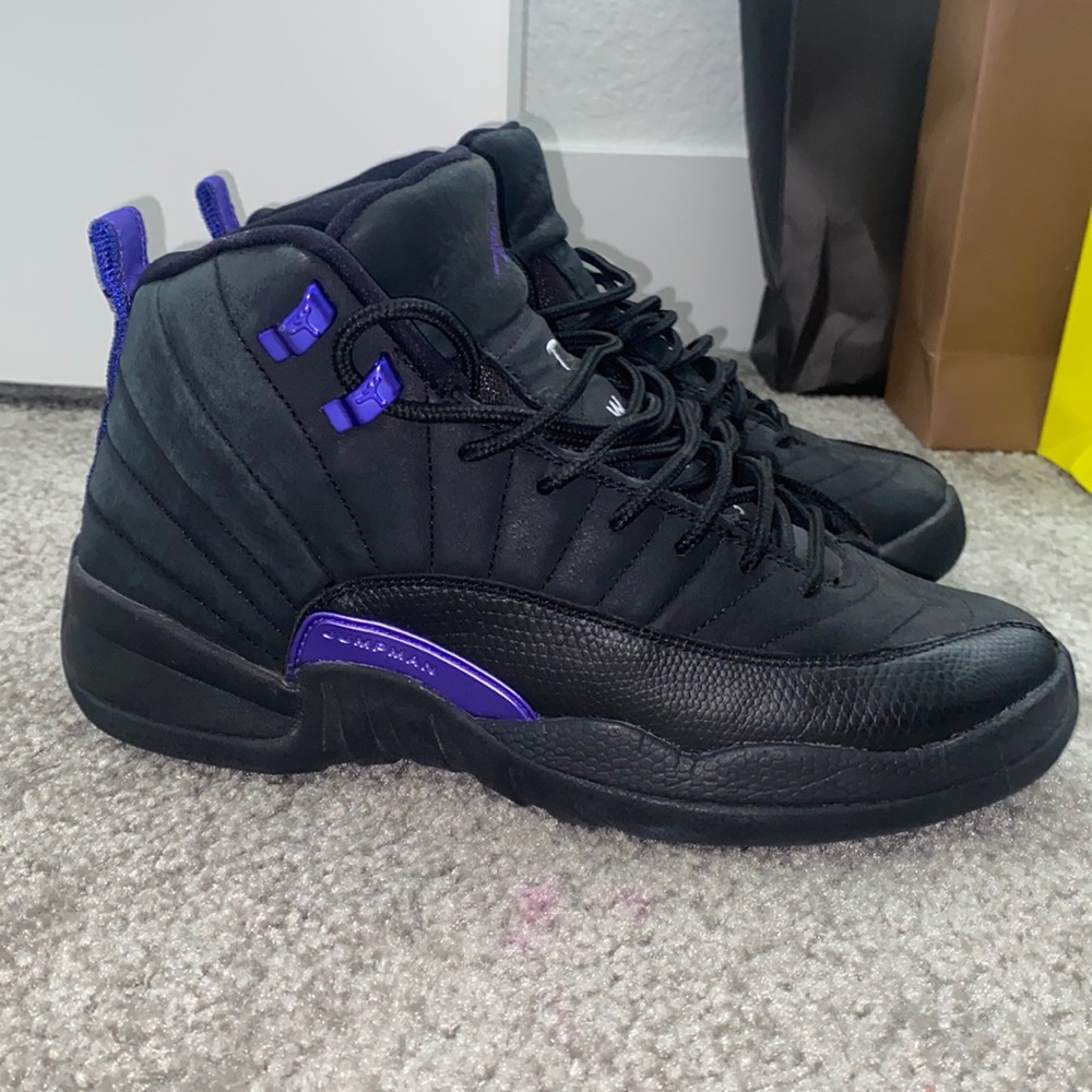 Jordan 12 Dark Concord size 7